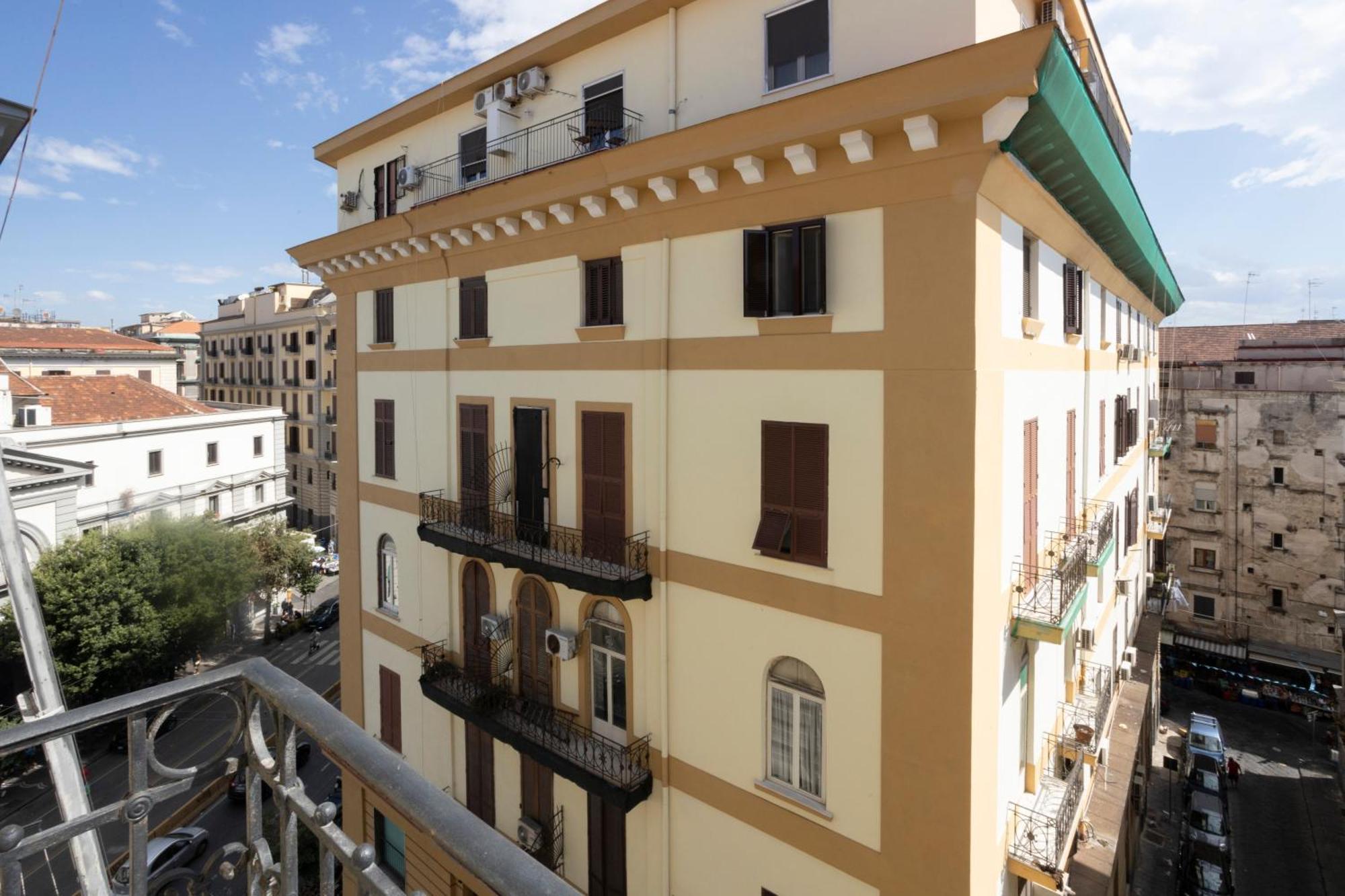 Giuly Suites & Rooms Napoli Eksteriør bilde