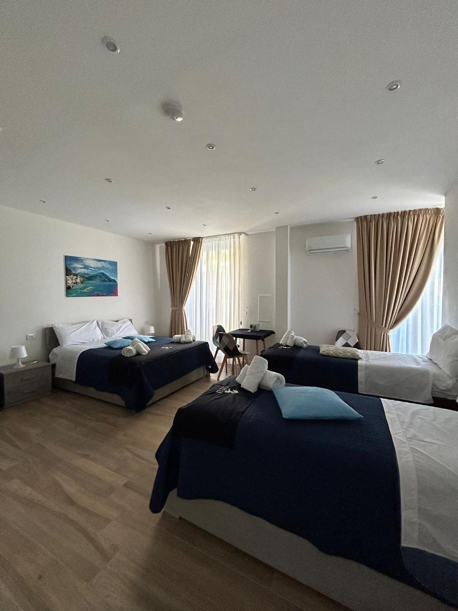 Giuly Suites & Rooms Napoli Eksteriør bilde