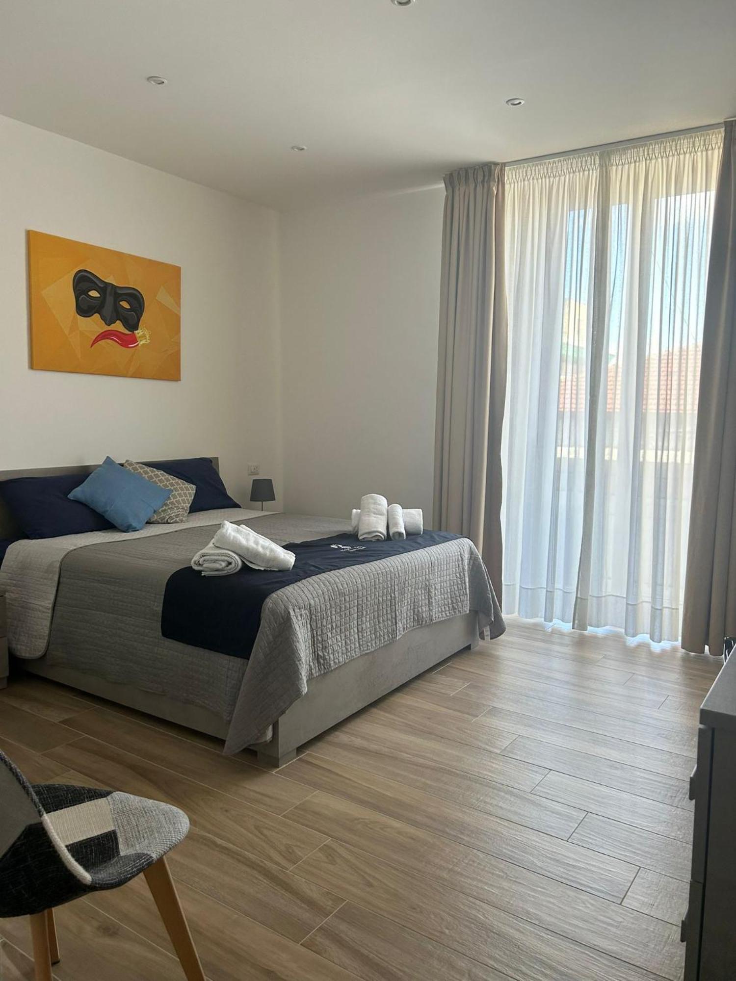 Giuly Suites & Rooms Napoli Eksteriør bilde
