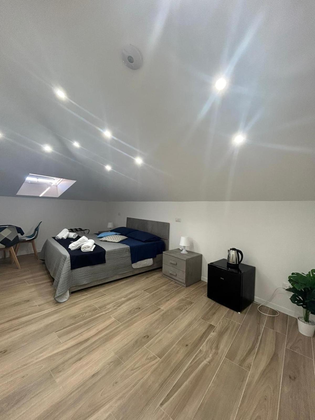 Giuly Suites & Rooms Napoli Eksteriør bilde