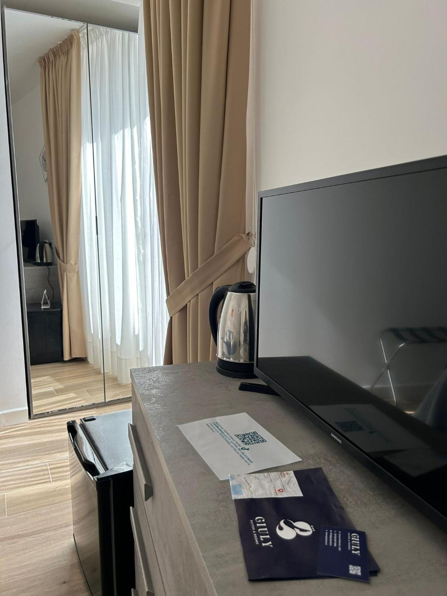 Giuly Suites & Rooms Napoli Eksteriør bilde