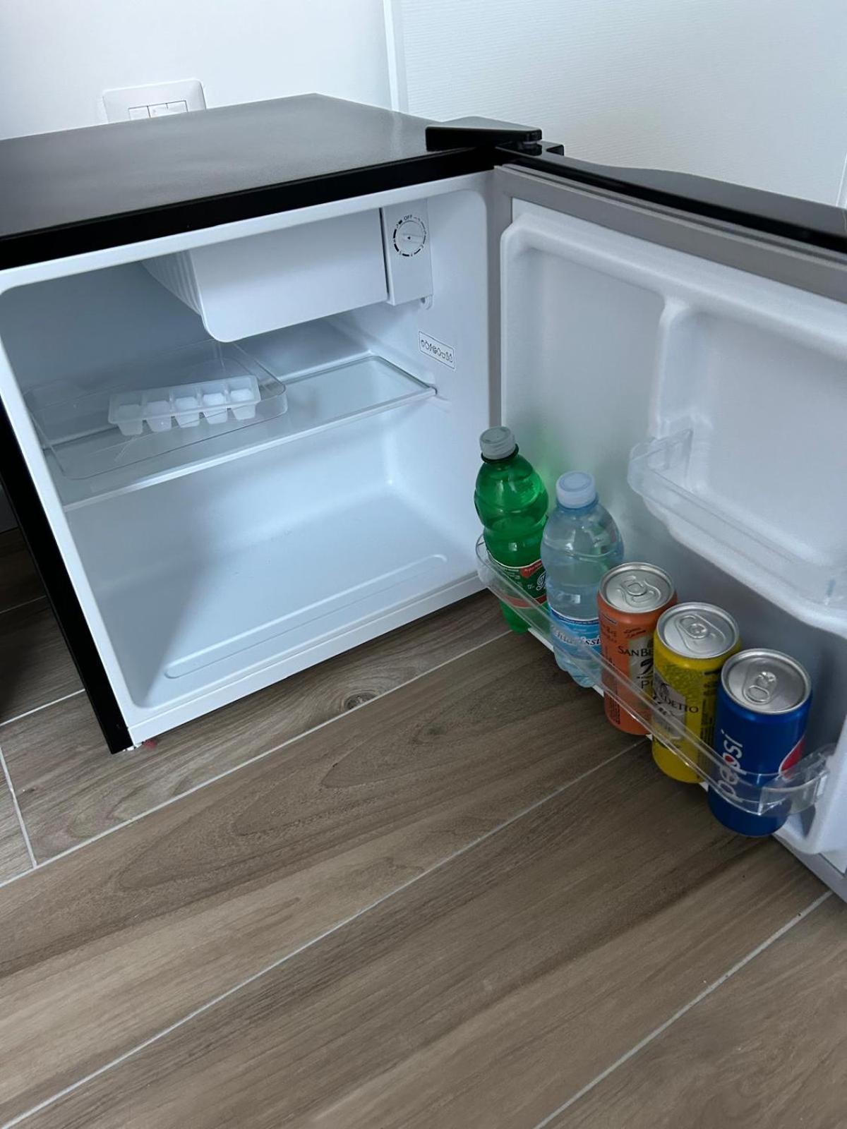 Giuly Suites & Rooms Napoli Eksteriør bilde