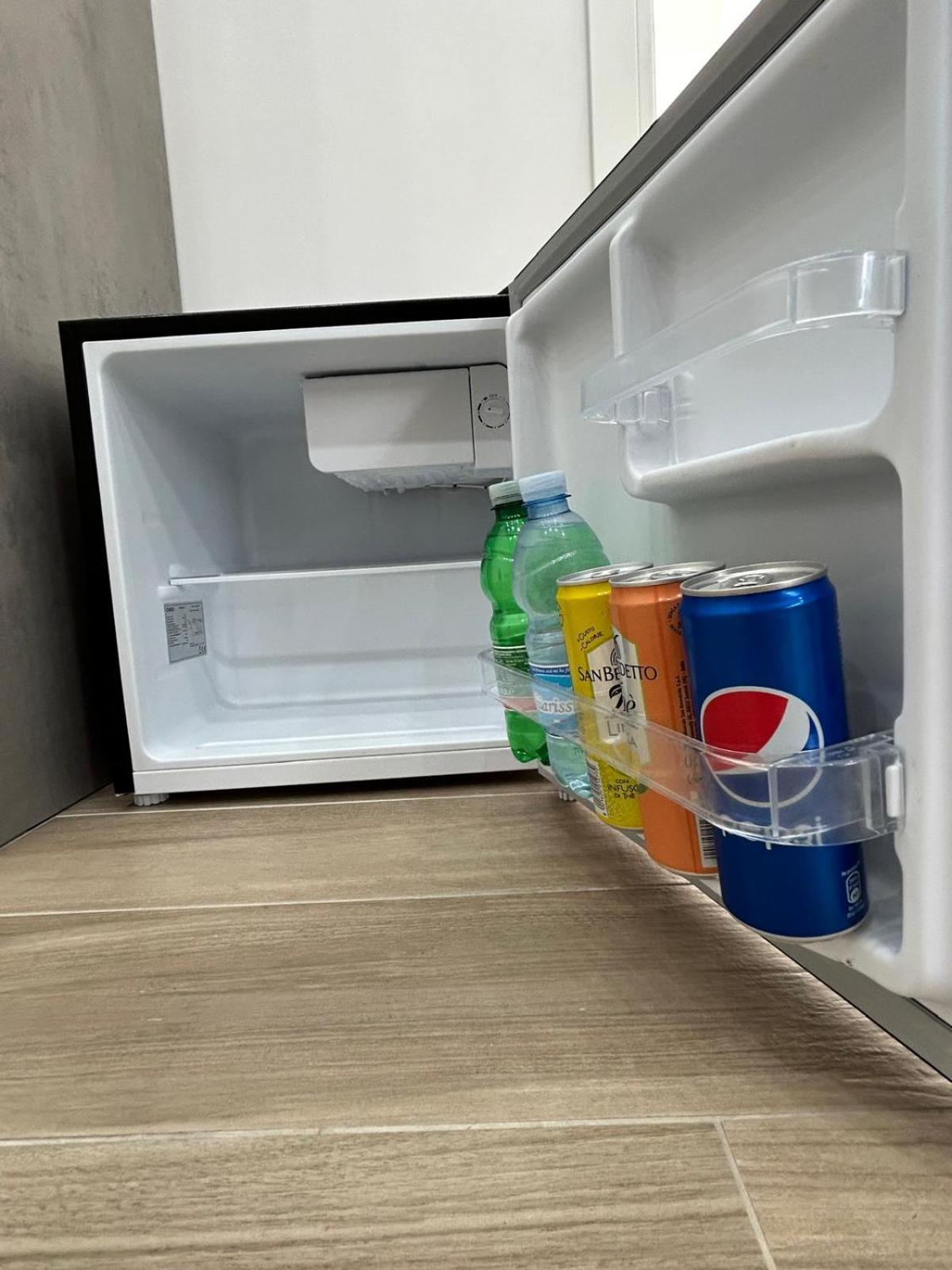 Giuly Suites & Rooms Napoli Eksteriør bilde