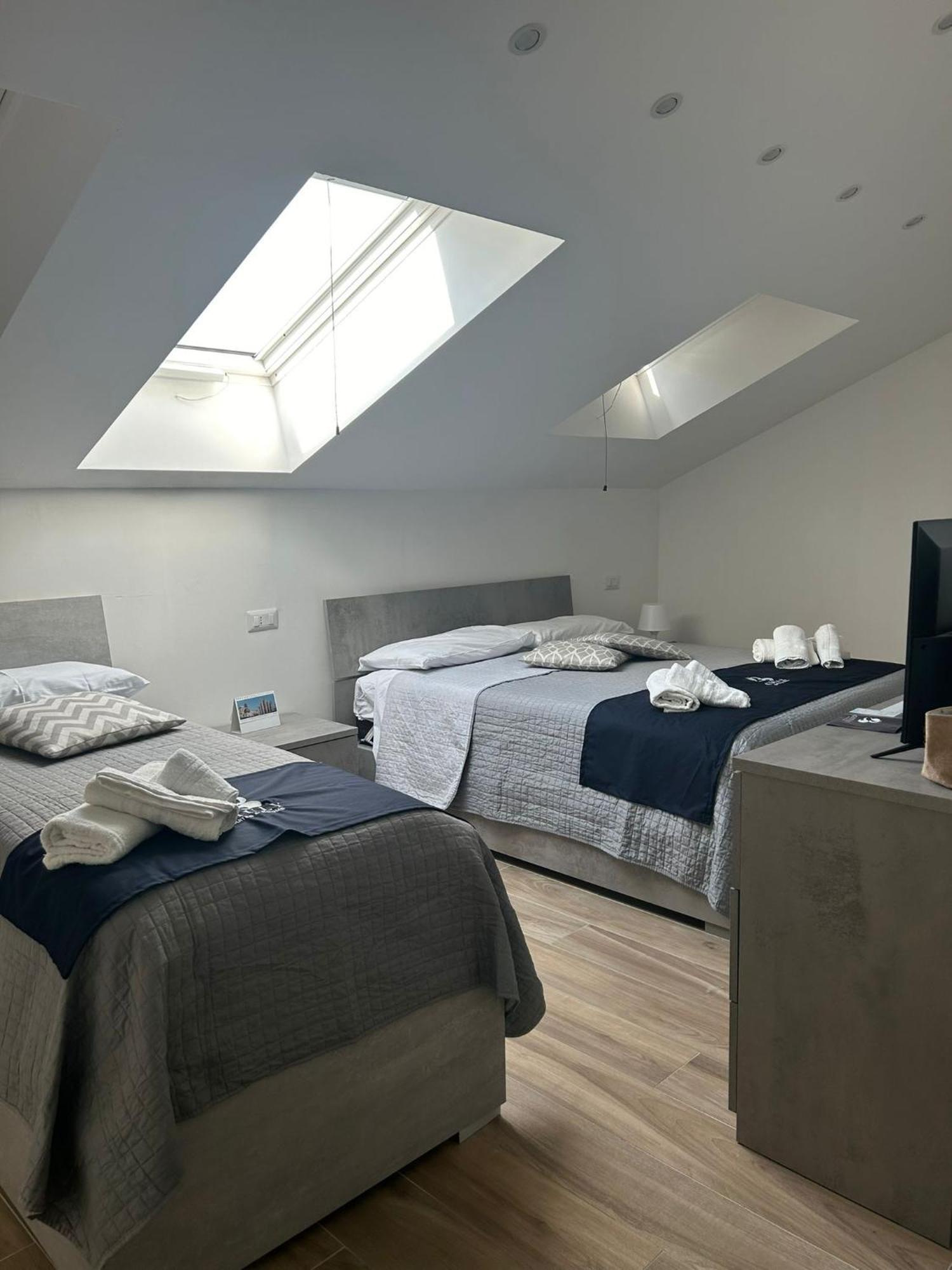 Giuly Suites & Rooms Napoli Eksteriør bilde