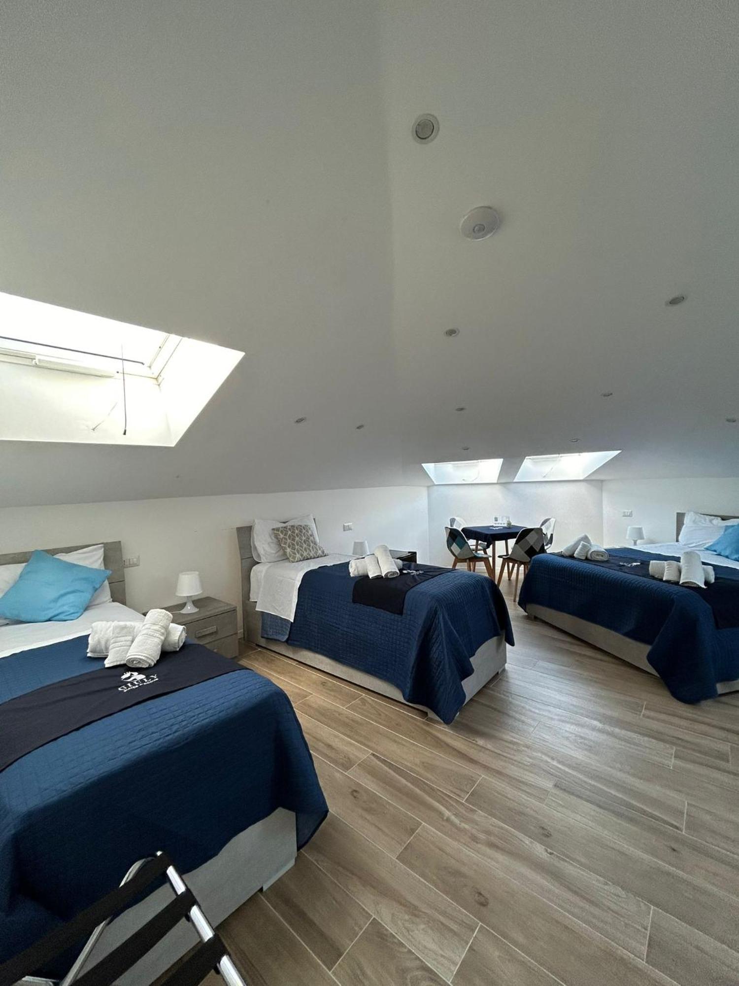 Giuly Suites & Rooms Napoli Eksteriør bilde